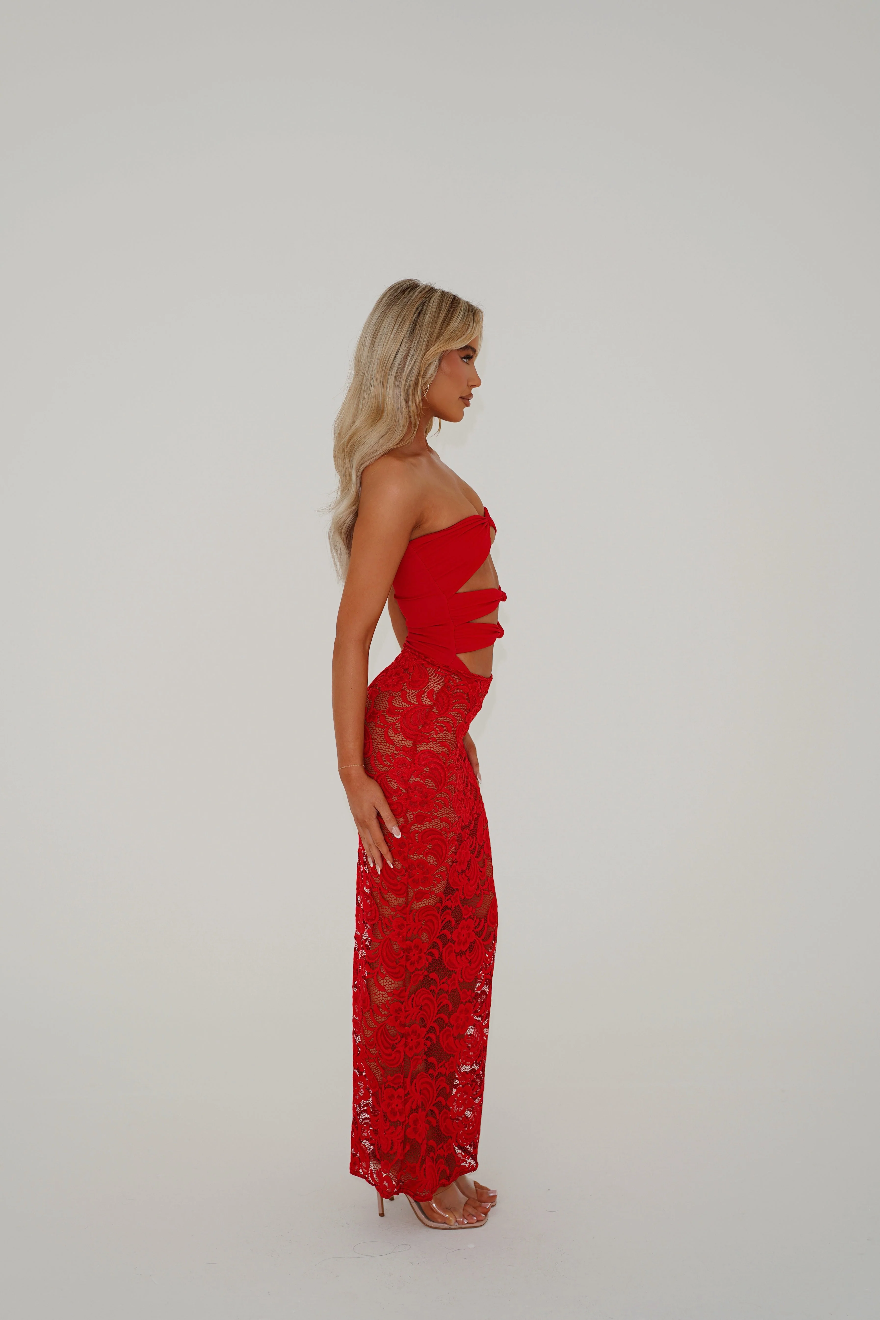 The lace maxi skirt - red - Image 5